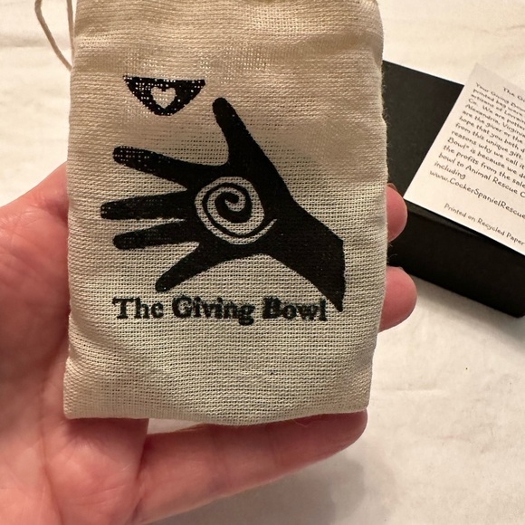 🎉Fun Little Gift ‘The Giving Bowl’ NWT - Picture 3 of 6
